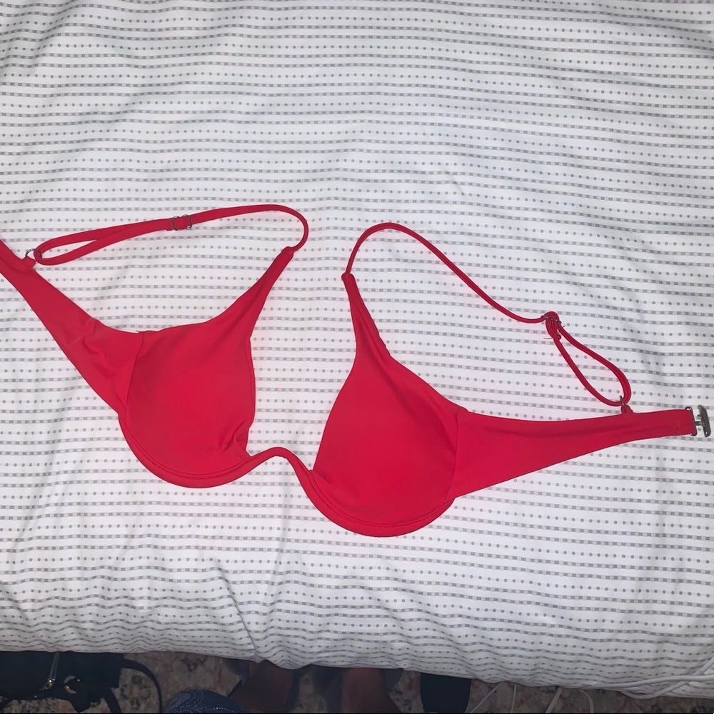 Plunge Underwire Push Up Bikini Top